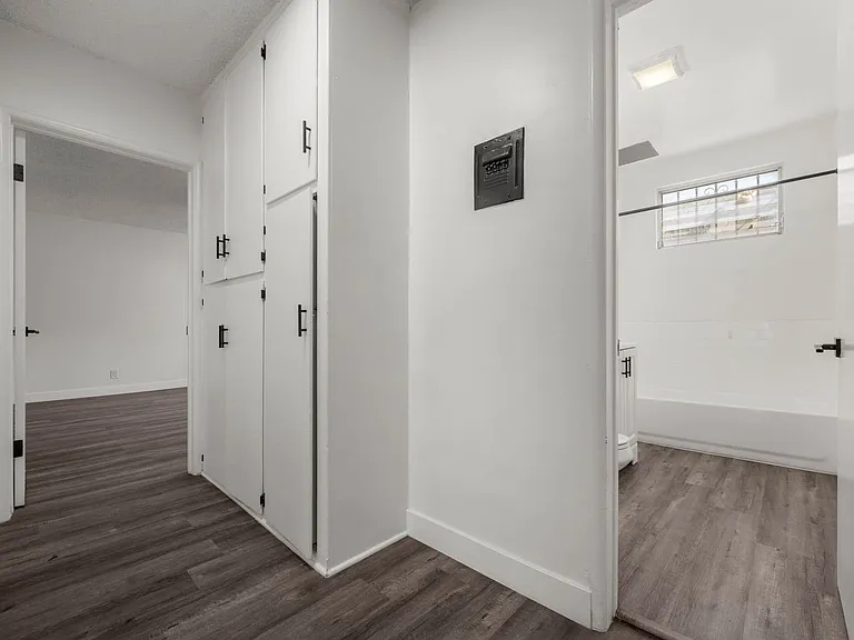 3933 Nicolet Ave — Photo 13