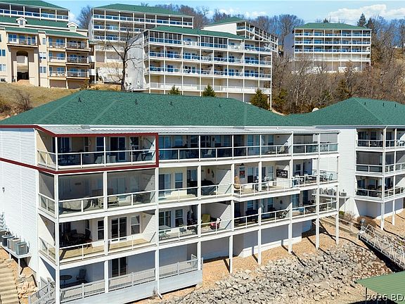 4th image of 214 Emerald Bay Dr #3D