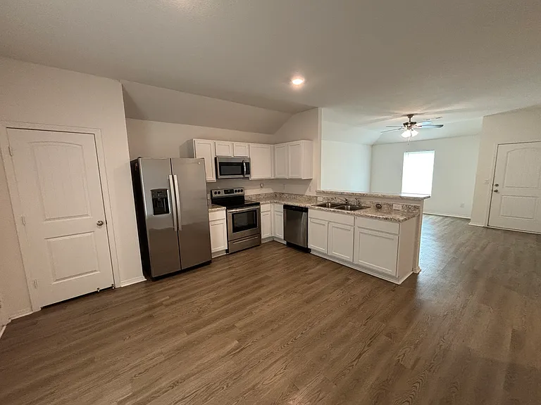 80 Kinley Brook Ln — Photo 7