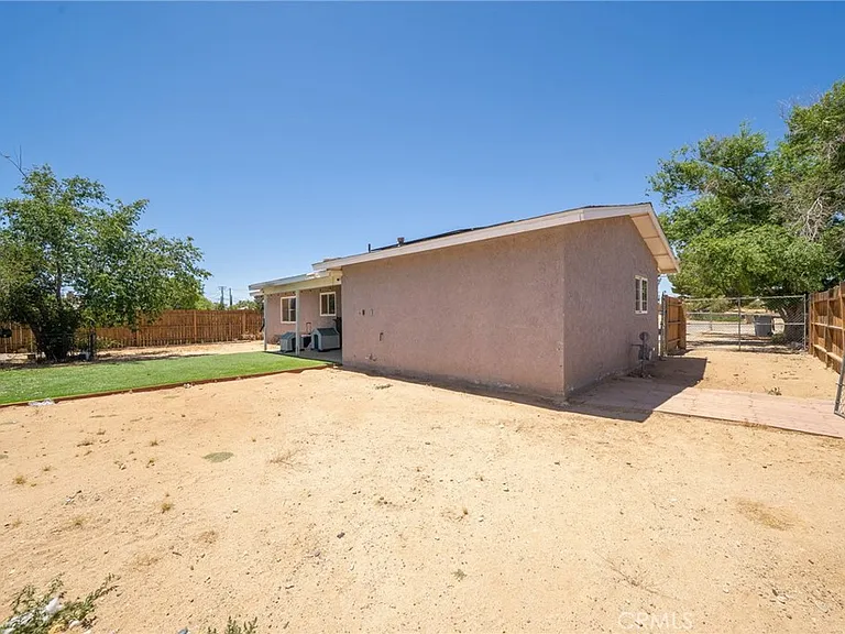11945 Bornite Ave — Photo 28