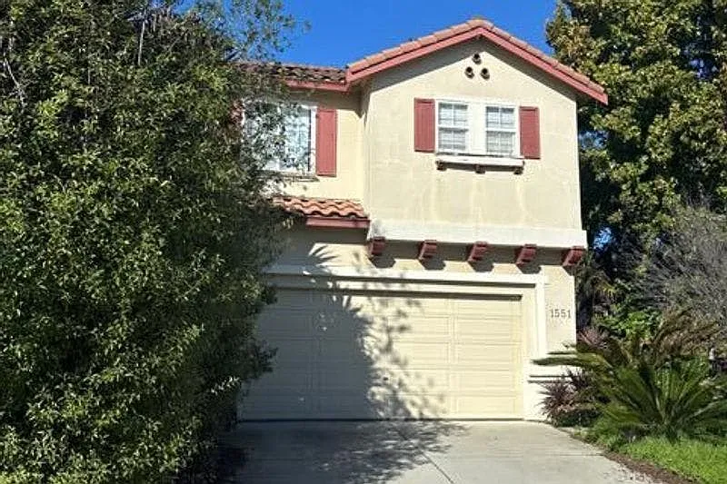 1551 Oyster Bay Ct photo 1