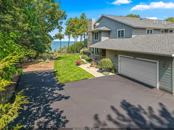 5299 Sunset Bluff Dr, Green Bay, WI 54311