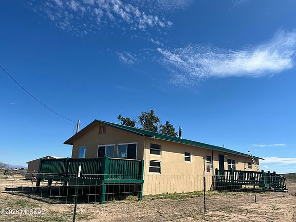 2nd image of 2944 N Manzora Rd