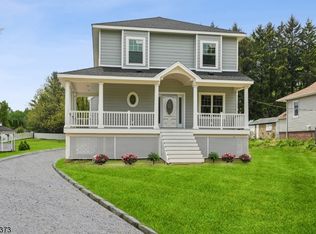 2020 Lamberts Mill Rd, Scotch Plains, NJ 07076