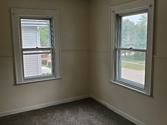 4th image of 290 Marseilles Ave