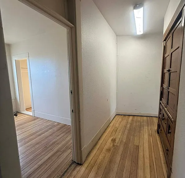621 13th St #4 — Photo 3