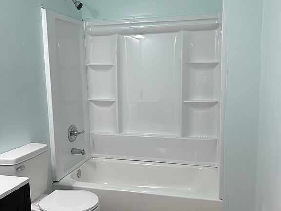5th image of 55 Main St Unit 8