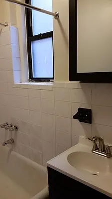 Rented by Lang Realty LLC | media 1