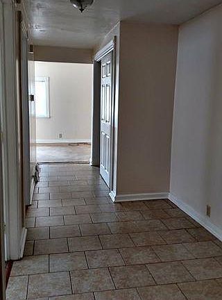 5th image of 2530 Brown Ave