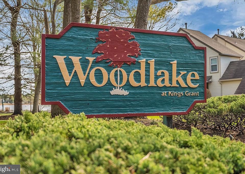 1st image of 335 Woodlake Dr #335
