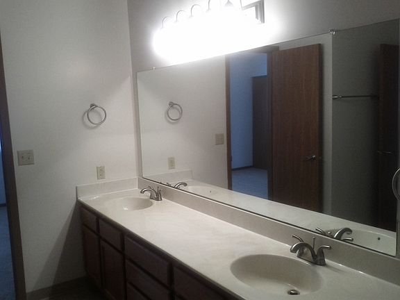 4th image of 4944 Birch Lake Cir
