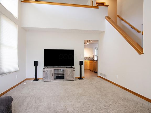 4th image of 5451 Red Wynne Ln