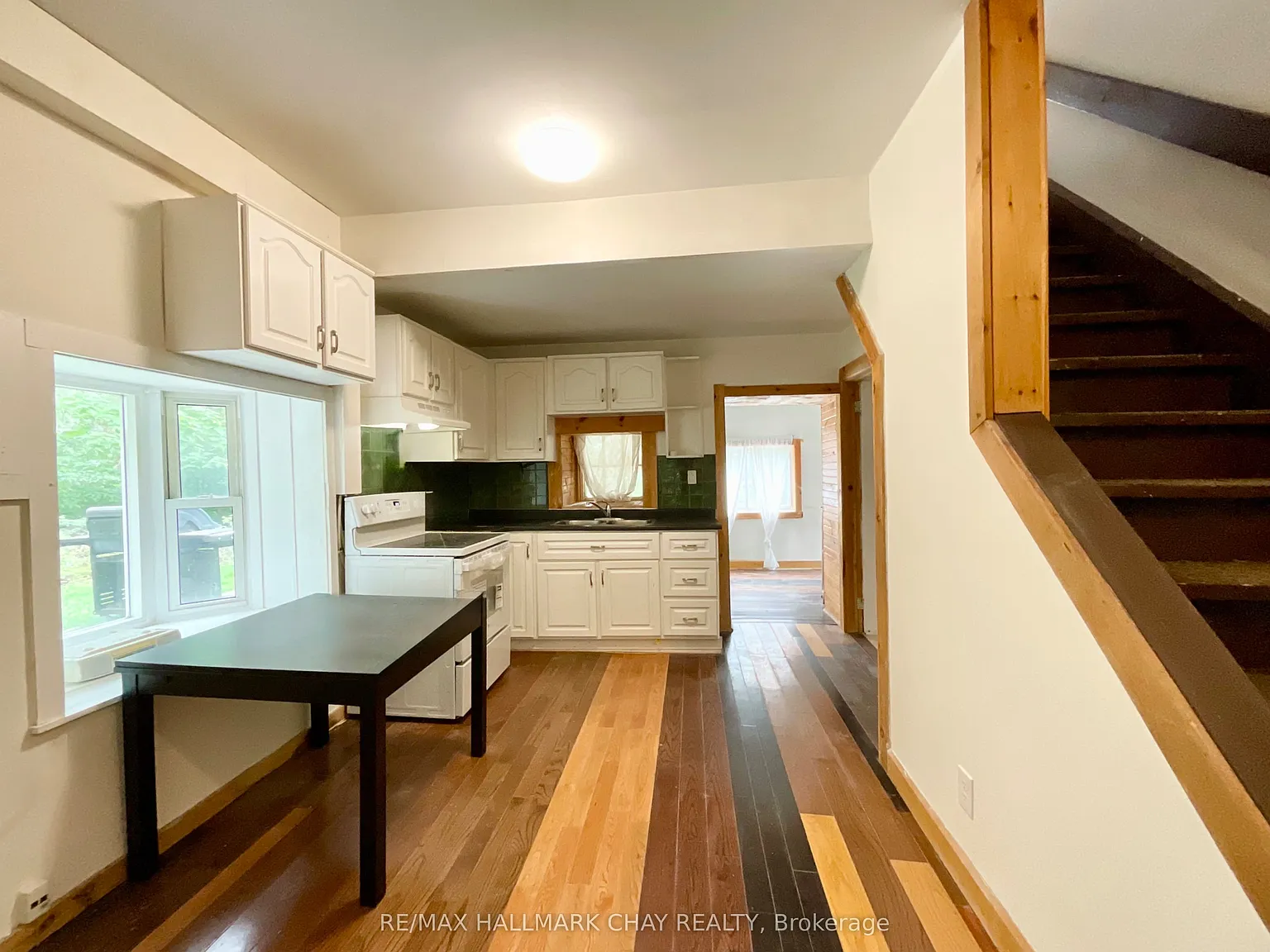 4 bed, $2,850 — Photo 3
