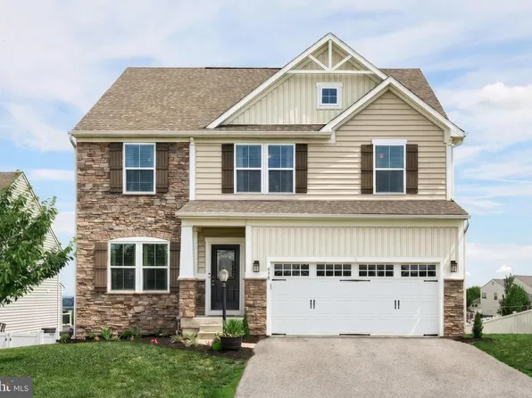 638 W Ore St, Seven Valleys, PA 17360