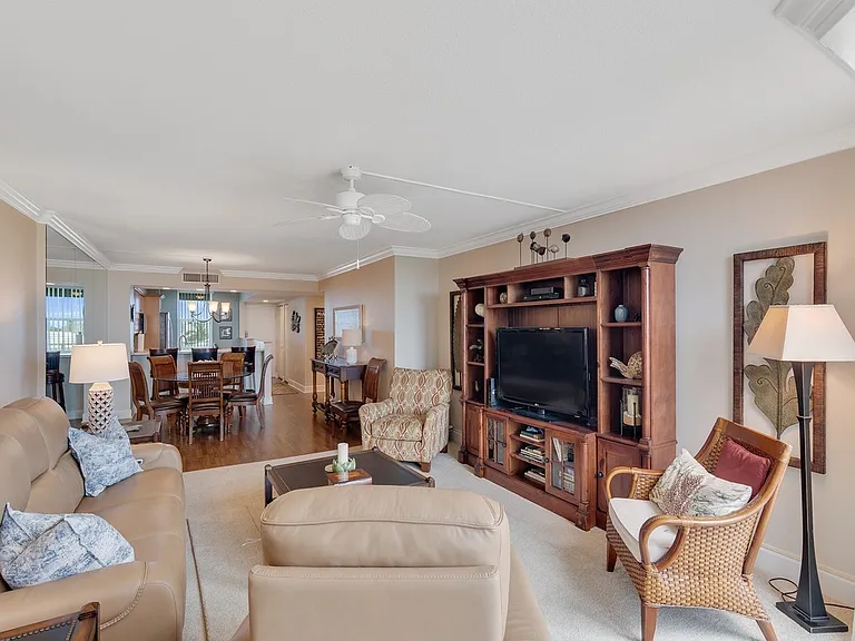 1480 Ocean Dr #5G — Photo 6