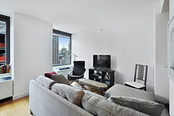 Rented by Corcoran | media 28