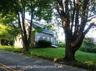 20 Mountain Rd, Rockland, ME 04841