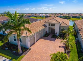 8699 SW Flutto Way, Port Saint Lucie, FL 34987