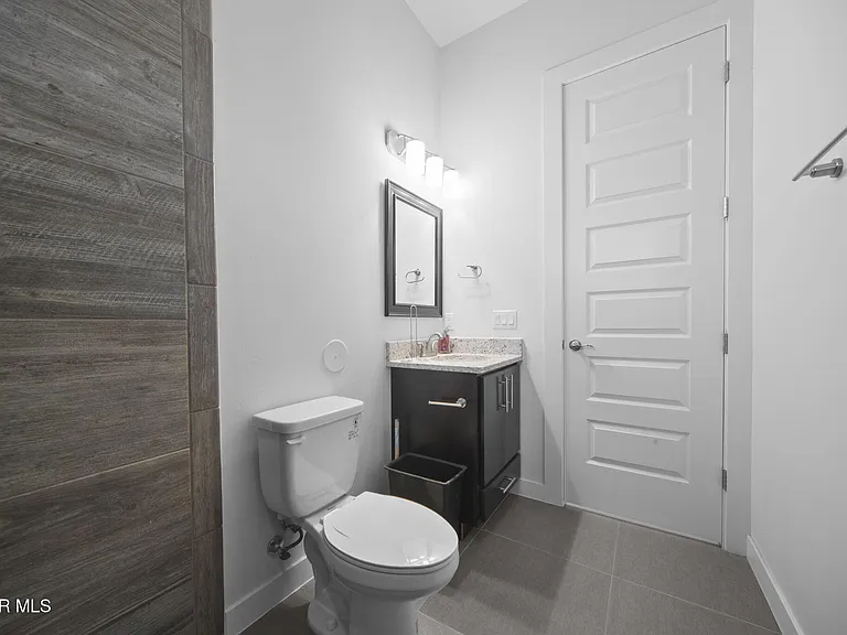5973 Cartagena Cir — Photo 23