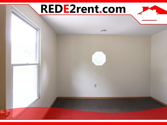 4th image of 550 S Main St APT 4