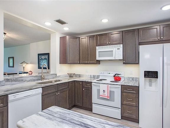 Home For Sale In Harbour Club
