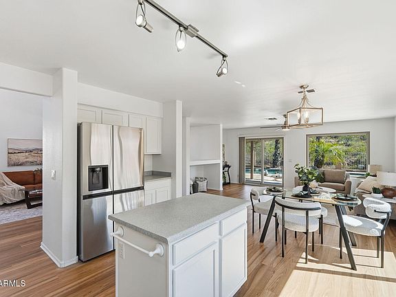 5th image of 2303 E ELECTRA Lane