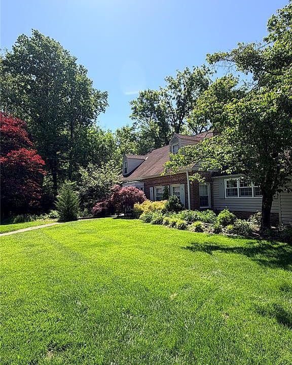 1st image of 22 Oak Bend Ct
