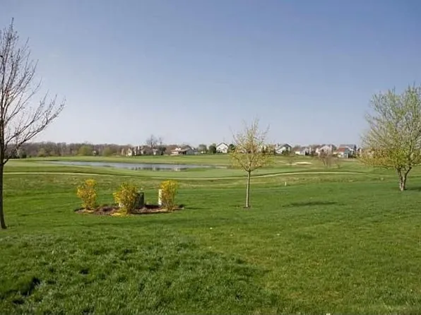 963 Eagleton Dr, Lake Geneva, WI 53147