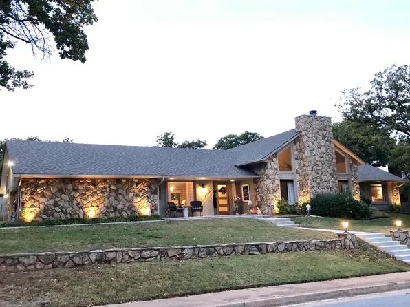 2005 Woodland Rd, Edmond, OK 73013