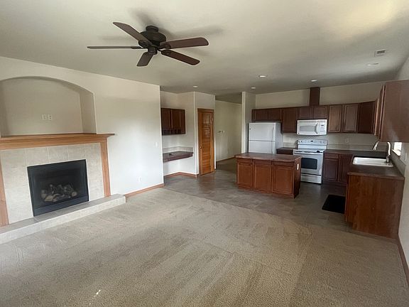 4th image of 613 N Freemont St