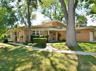 428 Sunset Dr, Wilmette, IL 60091