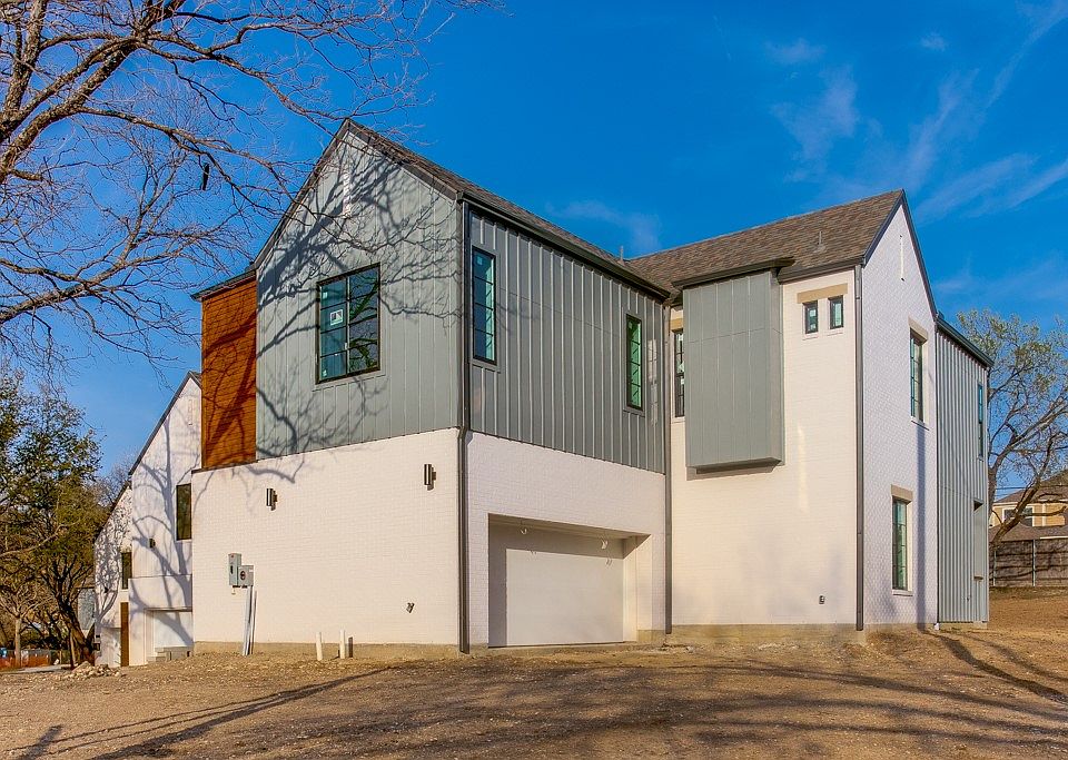 1st image of 417 Wickford Ave