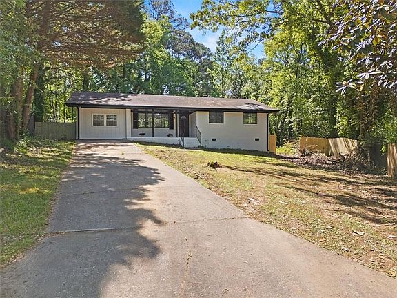 2nd image of 4089 Thetford Ct