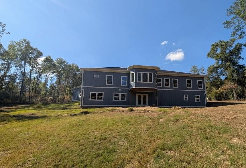 2nd image of 217 Sparkleberry Blvd