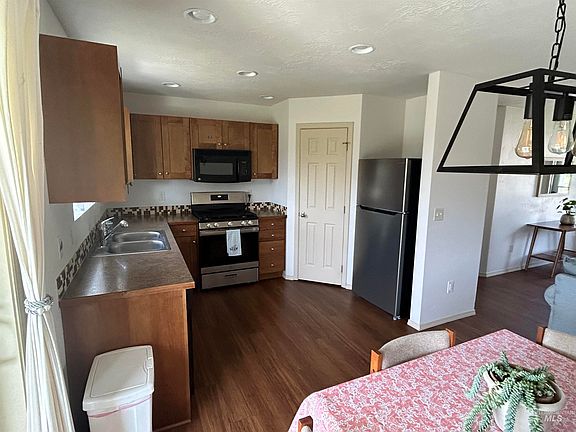 5th image of 12531 W Kempshire Ct
