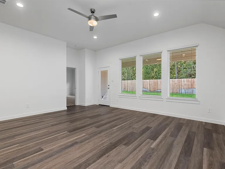 1069 Dancing Feather St — Photo 25