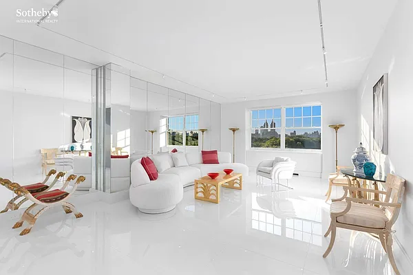 Sold by Sotheby's International Realty | media 2