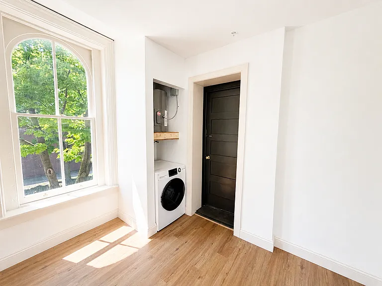 319 Connecticut St #4 — Photo 6