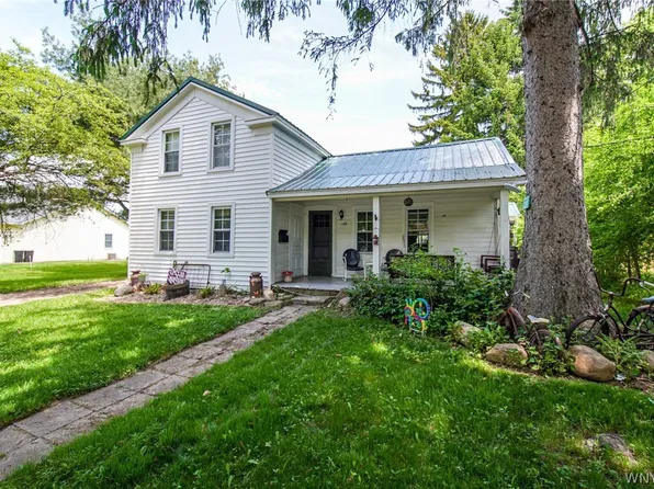 140 Buffalo Rd, East Aurora, NY 14052