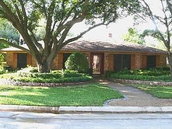 1st image of 1605 Churchill Dr