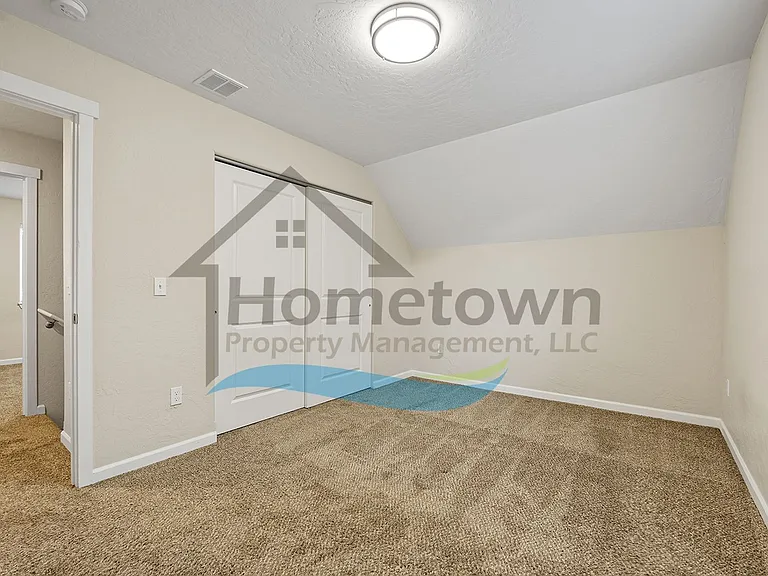 1358 N Sadee Ln — Photo 23