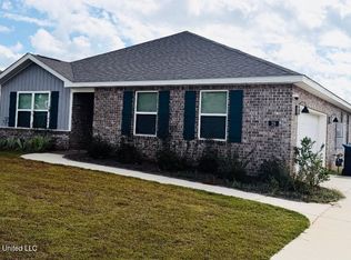 29 Crown Dr, Lucedale, MS 39452