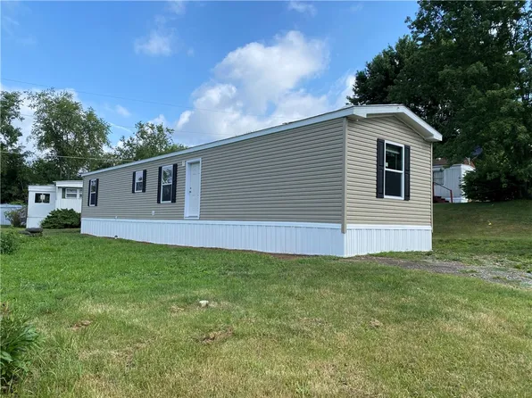 8 State Aly, Chicora Boro, PA 16025