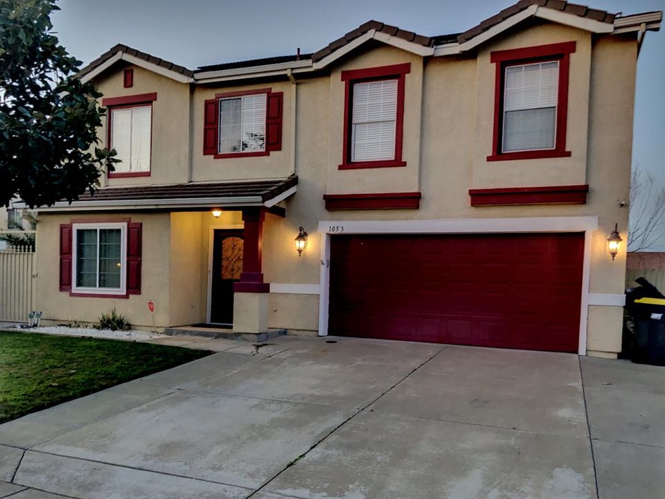 2nd image of 1053 Boardwalk Dr