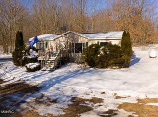 15446 Gates Rd, Howard City, MI 49329