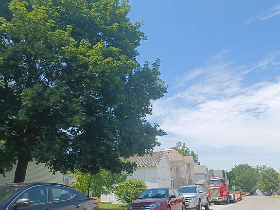 4th image of 217 Lincoln St