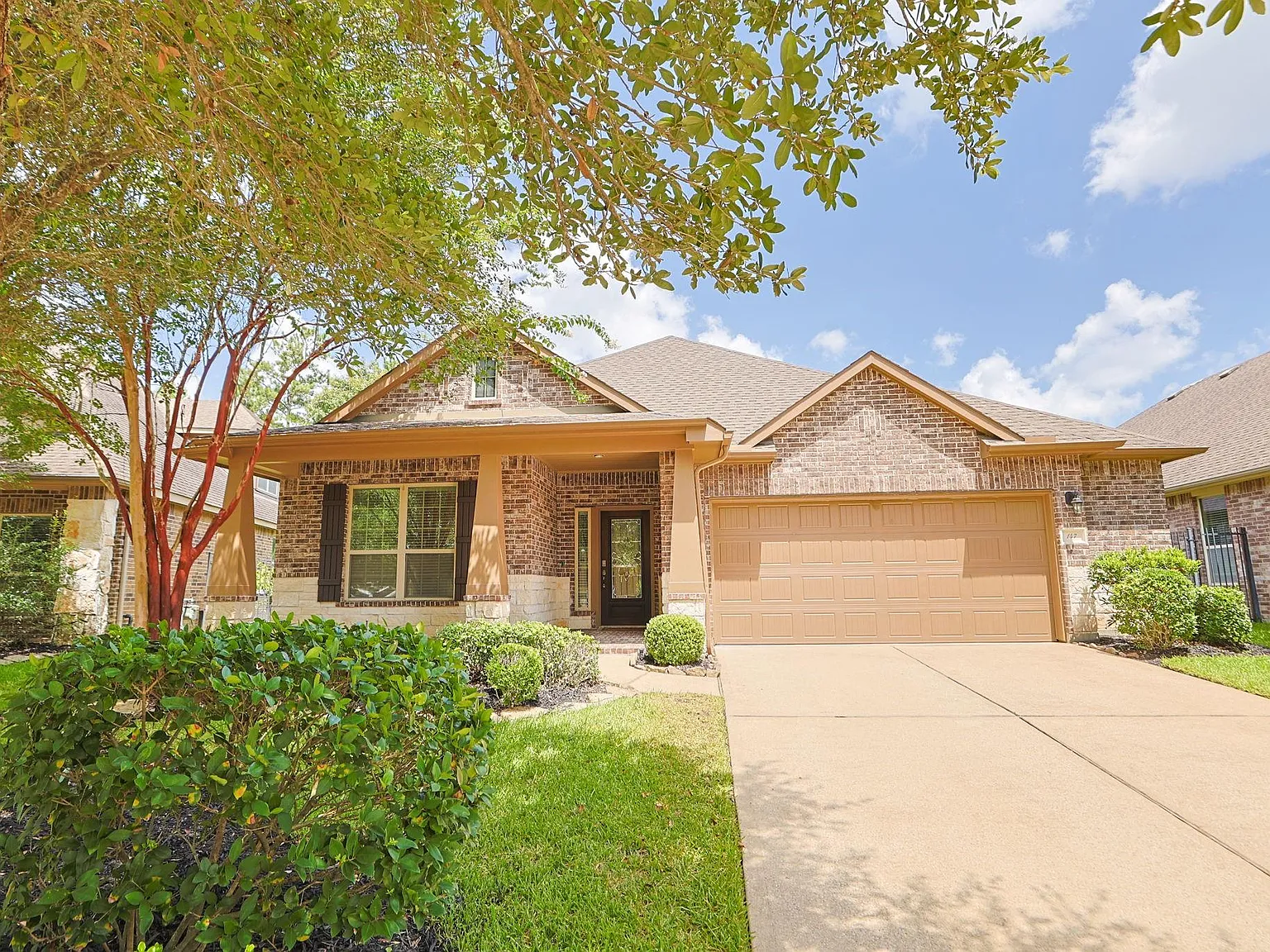 3 bed, 2.5 bath, 2335 sqft, $3,000 — Photo 3
