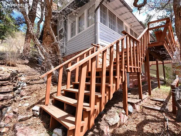 10880 Grandview Ave, Green Mountain Falls, CO 80819