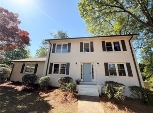 563 Hillandale Cir SW, Marietta, GA 30064
