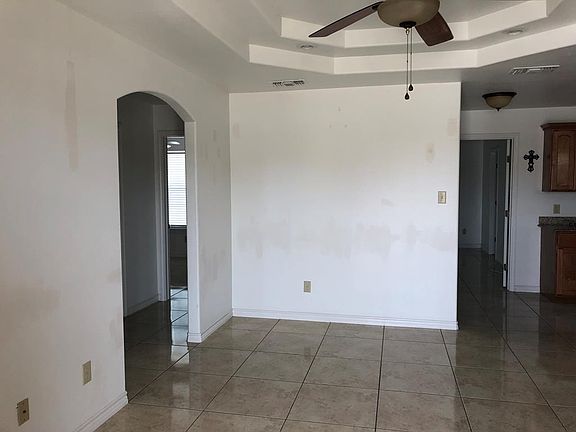 4th image of 1785 Amanda Ln